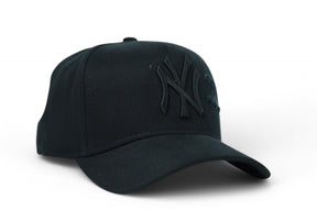 Boné New Era MLB New York Yankees Destroyed Preto