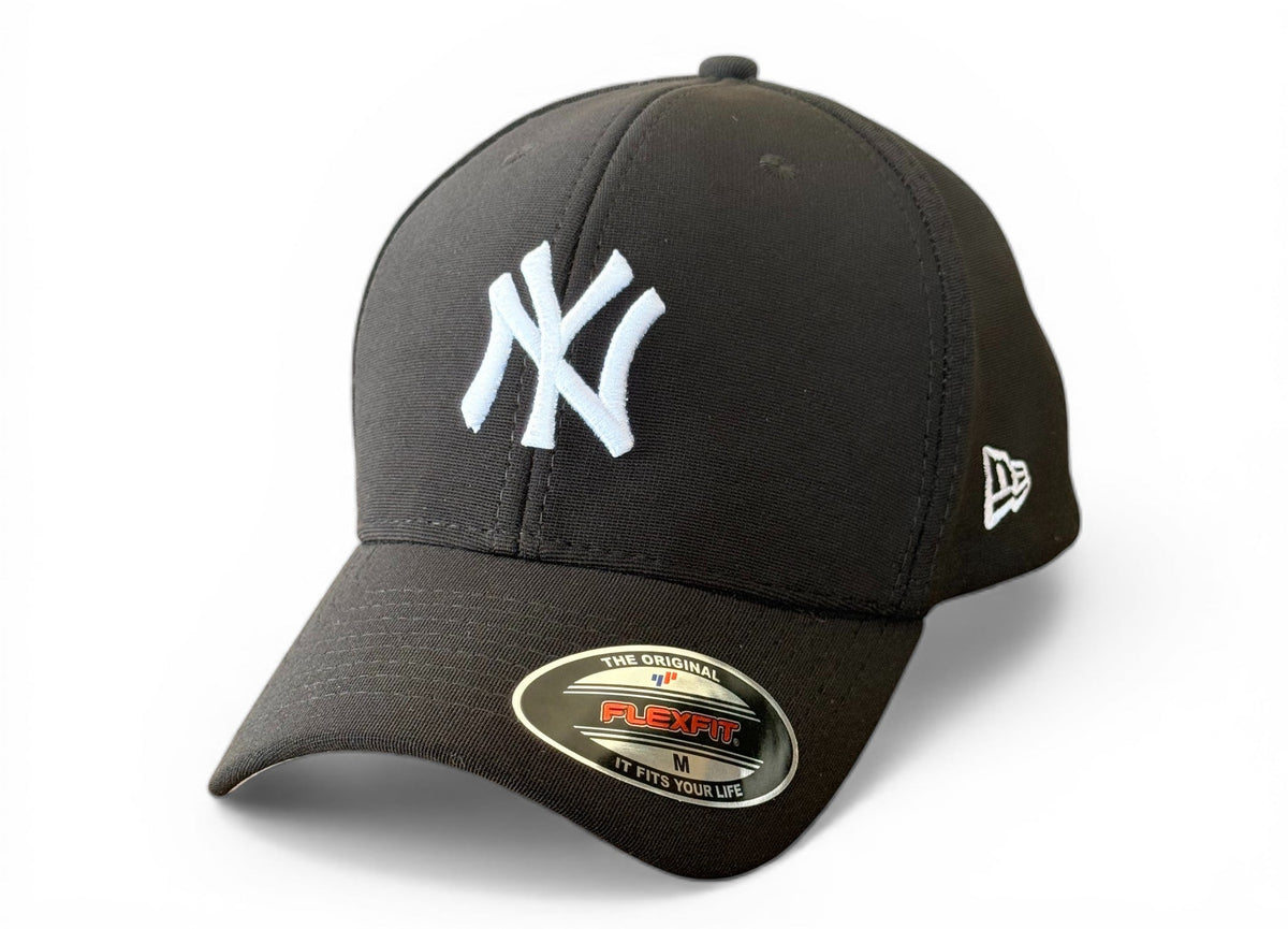 Boné Flex SnapBack New Era Preto e Branco