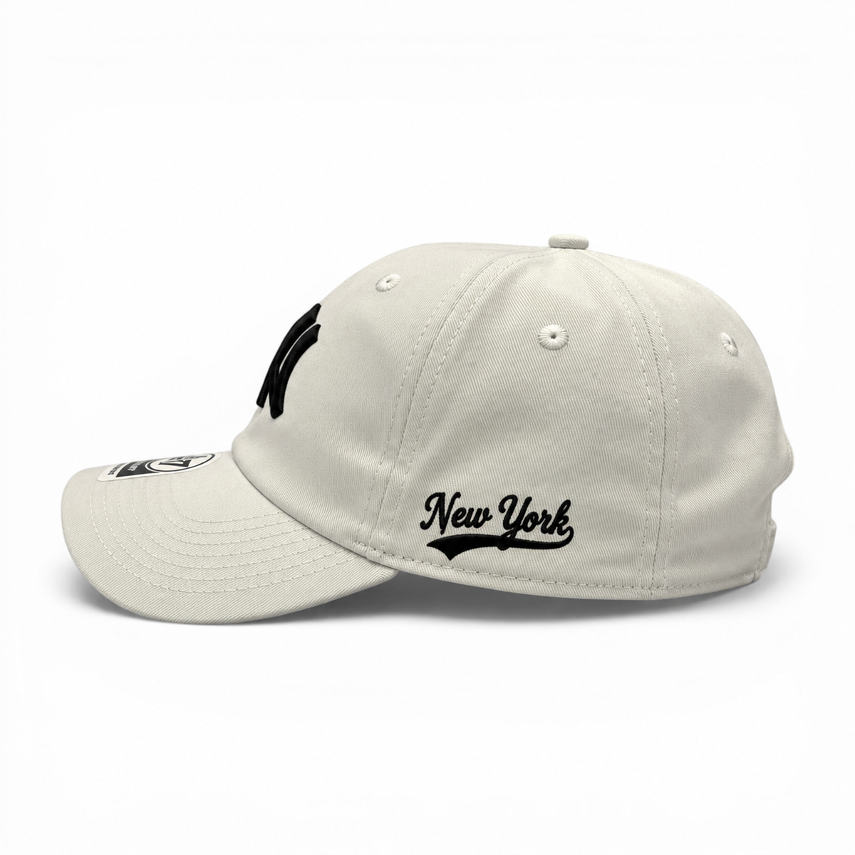 Boné New Era Dad Hat Branco e Preto