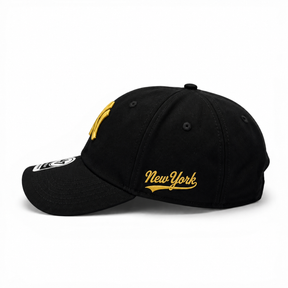 Boné New Era Dad Hat Preto e Dourado