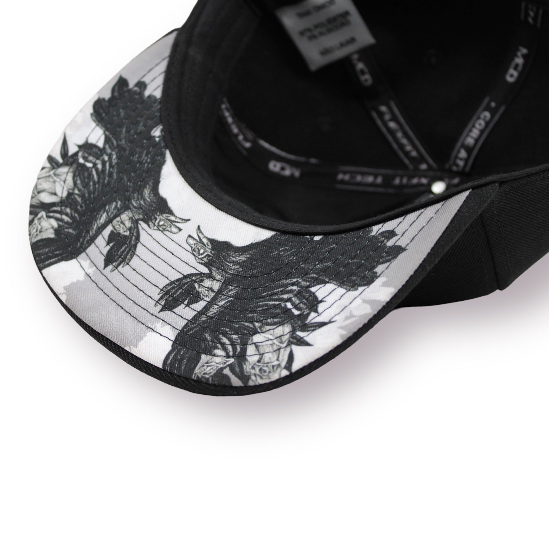 Boné MCD Aba Reta Snapback The Birds Corvo Preto